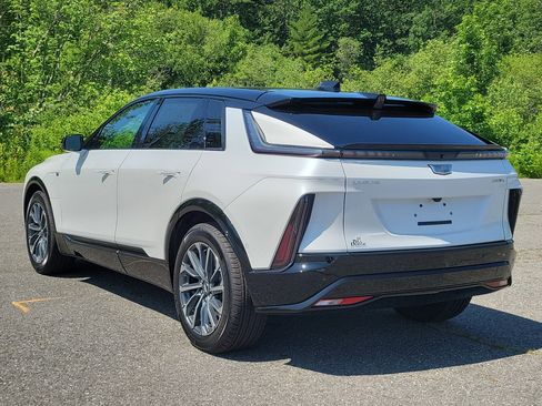 New 2025 Cadillac Lyriq Sport image 7