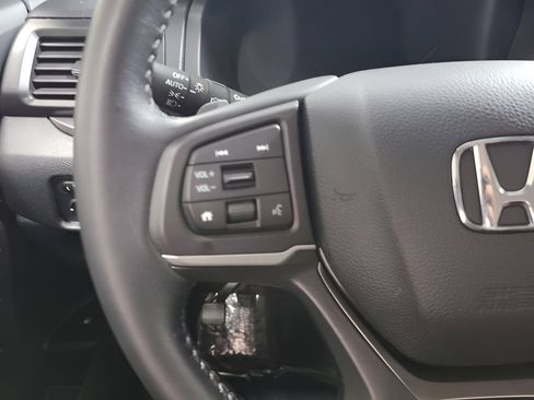 Certified 2024 Honda Ridgeline Sport image 24