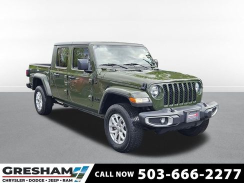 Certified 2023 Jeep Gladiator Sport AWD/4WD image 1