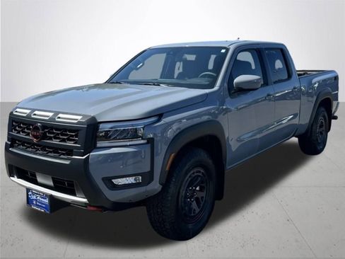 New 2025 Nissan Frontier PRO-4X image 2