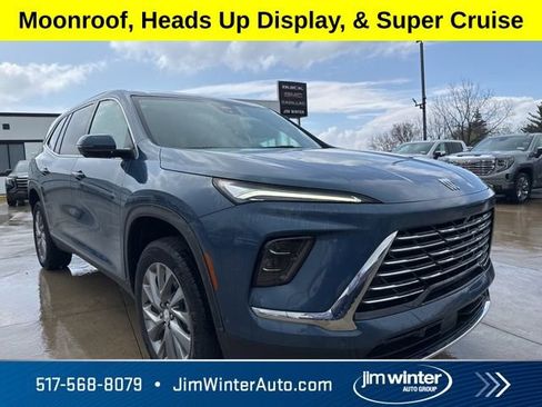 Used 2025 Buick Enclave Preferred image 2