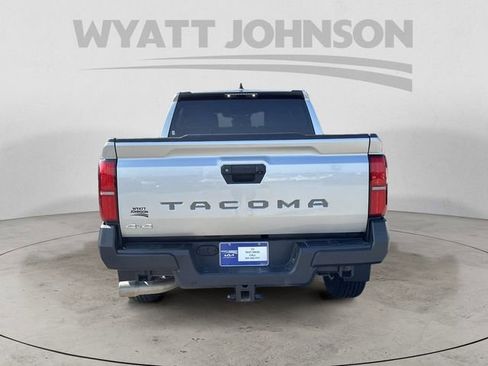 Used 2024 Toyota Tacoma SR AWD/4WD image 4