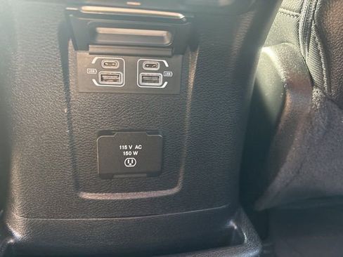 Used 2021 Jeep Wrangler Unlimited Sahara image 22