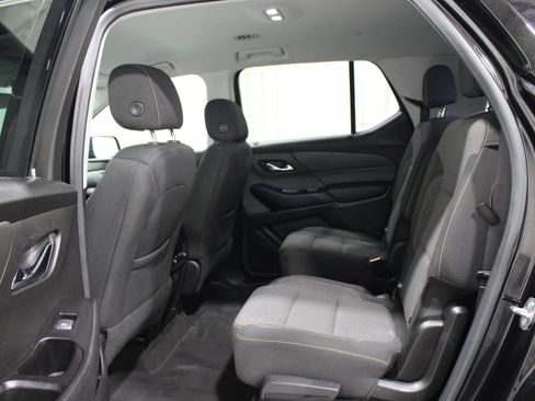Used 2019 Chevrolet Traverse LT FWD image 21