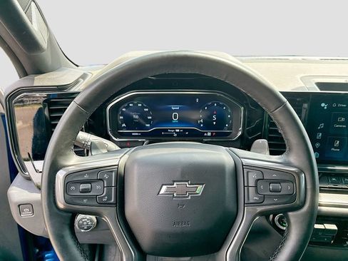 Used 2023 Chevrolet Silverado 1500 ZR2 w/ Technology Package AWD/4WD image 15