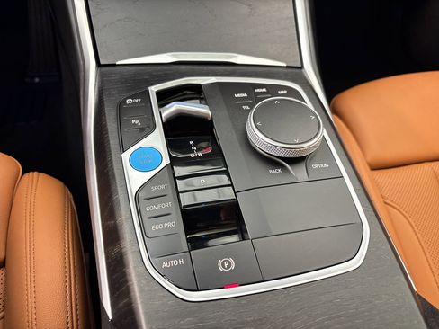 Used 2023 BMW i4 eDrive40 w/ Premium Package image 17