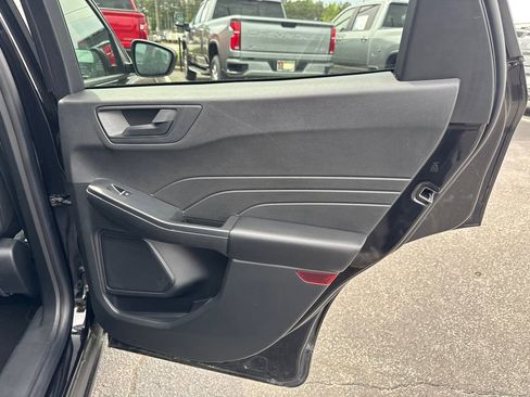 Used 2025 Ford Escape Active FWD image 17