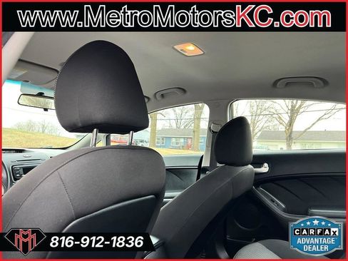 Used 2018 Kia Forte LX image 32
