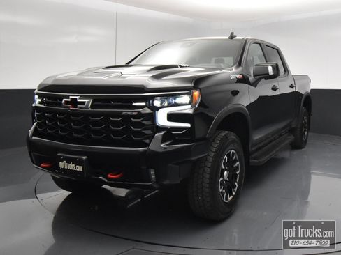 Used 2022 Chevrolet Silverado 1500 ZR2 w/ Technology Package AWD/4WD image 51