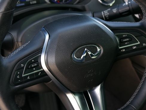 Used 2017 INFINITI Q60 3.0t w/ Premium Plus Package 3.0T RWD image 20