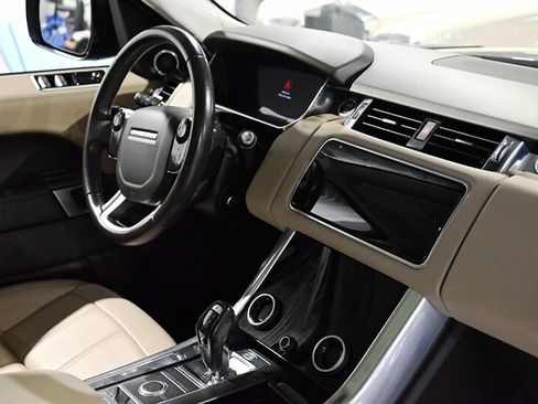 Used 2020 Land Rover Range Rover Sport SE image 19