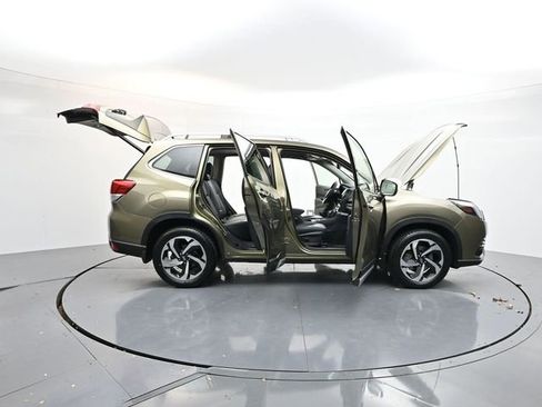 Used 2023 Subaru Forester Touring w/ Popular Package #2 image 43