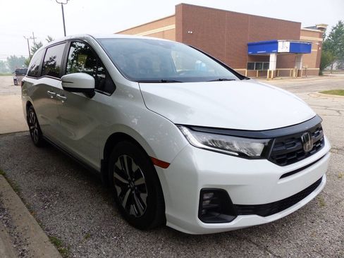 Used 2025 Honda Odyssey EX-L image 12
