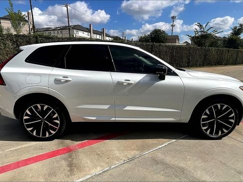 Used 2026 Volvo XC60 B5 Ultra w/ Protection Package Premier image 21