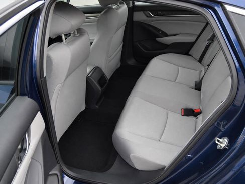 Used 2018 Honda Accord LX image 11