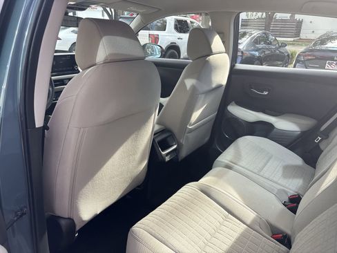 Used 2025 Honda HR-V LX image 11