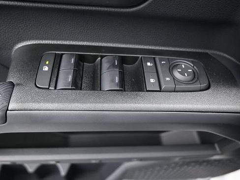 New 2026 Toyota 4Runner SR5 AWD/4WD image 10