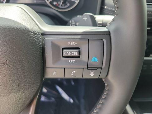 Used 2026 Nissan Rogue SV FWD image 20