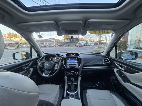 Used 2019 Subaru Forester Limited image 15