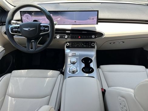 New 2026 Genesis GV70 2.5T Advanced AWD/4WD image 18
