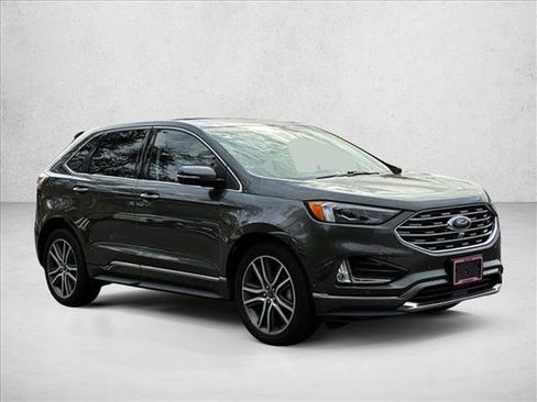 Used 2019 Ford Edge Titanium w/ Equipment Group 301A image 3