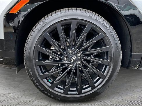 Used 2025 Hyundai Santa Fe Calligraphy image 9