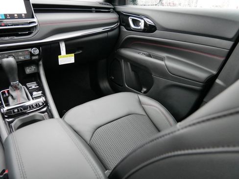 New 2026 Jeep Compass Trailhawk w/ Sun, Sound & Navigation Group image 11