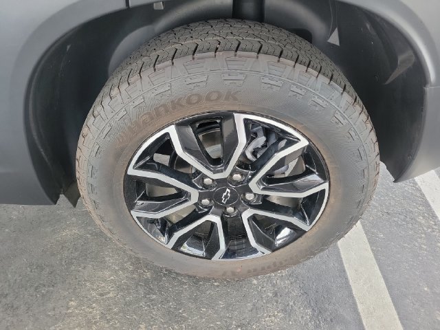New 2025 Chevrolet TrailBlazer ACTIV w/ Convenience Package FWD image 31