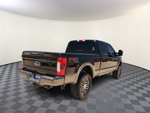 Used 2018 Ford F250 King Ranch w/ King Ranch Ultimate Package AWD/4WD image 4