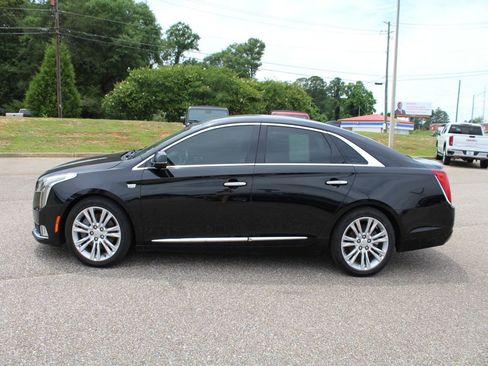 Used 2018 Cadillac XTS Luxury AWD/4WD image 23