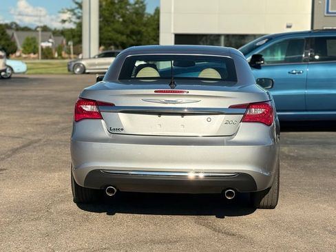 Used 2013 Chrysler 200 Limited FWD image 29