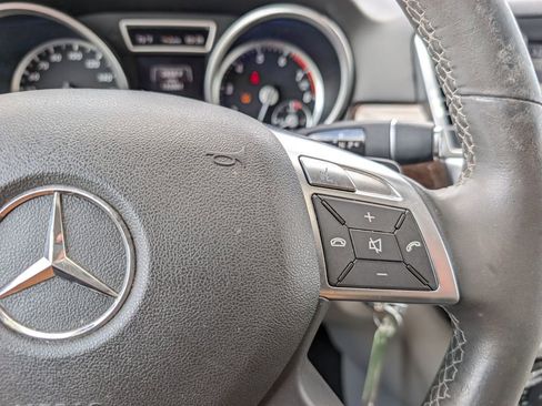 Used 2013 Mercedes-Benz ML 350 4MATIC image 24