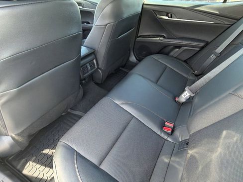 Used 2025 Toyota Camry XLE image 24