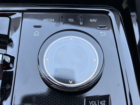 New 2026 BMW i5 M60 AWD/4WD image 8