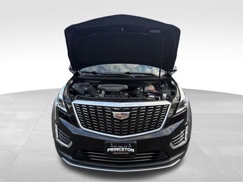 Used 2020 Cadillac XT5 Premium Luxury image 9