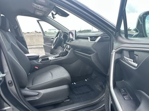 Used 2024 Toyota RAV4 XLE image 29