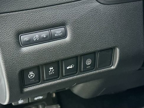 Certified 2024 Nissan Murano SL image 16