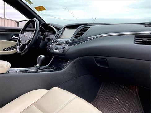Used 2018 Chevrolet Impala Premier w/ Premier Confidence Package image 14