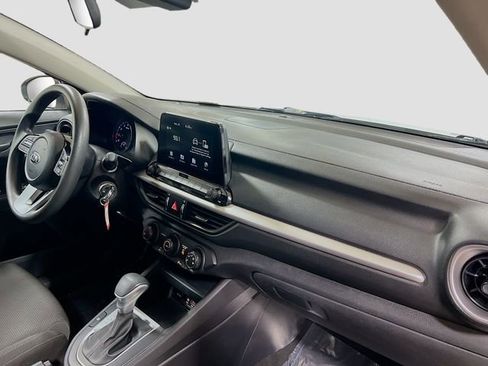 Used 2021 Kia Forte LXS image 27