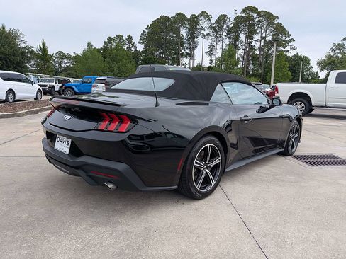 Used 2024 Ford Mustang Premium RWD image 3