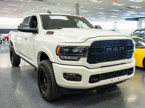 Used 2022 RAM 3500 Limited image 4