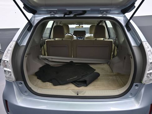 Used 2012 Toyota Prius V Three FWD image 22