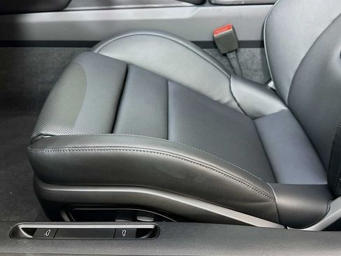 New 2026 Porsche 911 Carrera RWD image 12