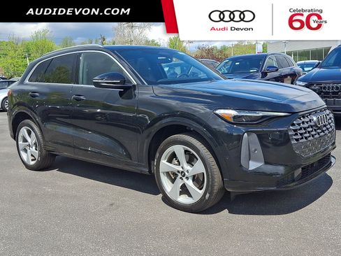 Certified 2025 Audi Q5 Premium Plus w/ Premium Plus AWD/4WD image 1