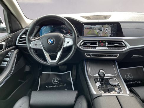 Used 2022 BMW X7 xDrive40i w/ Premium Package image 10