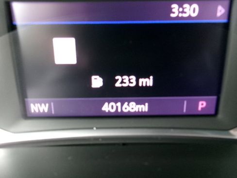 Used 2021 Chevrolet Traverse Premier image 24