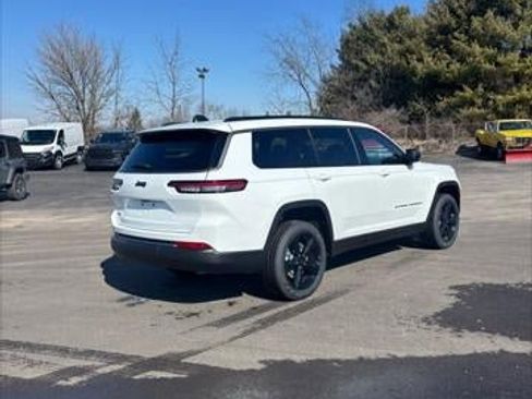 New 2026 Jeep Grand Cherokee L Limited image 31