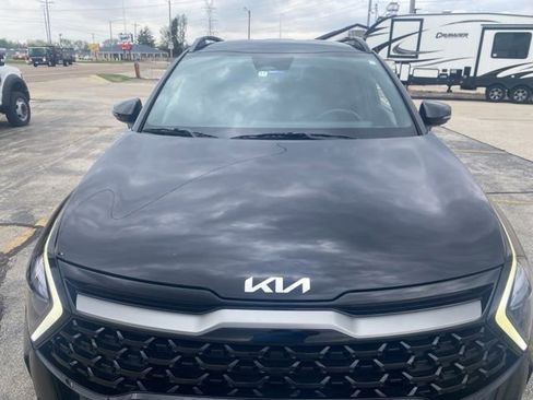 Used 2023 Kia Sportage X-Line image 3