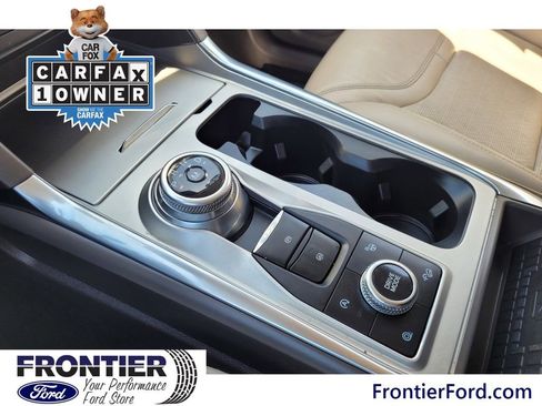 Used 2020 Ford Explorer Platinum w/ Premium Technology Package AWD/4WD image 13