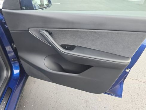 Used 2020 Tesla Model Y Performance image 36